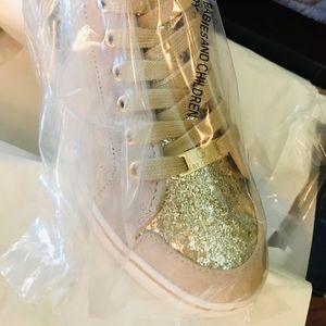 G by Guess gold/tan sneakers